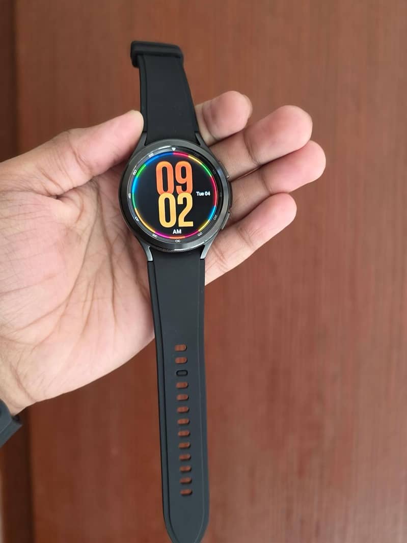 Samsung Galaxy Watch 4 Classic 46mm

                                                            alt=