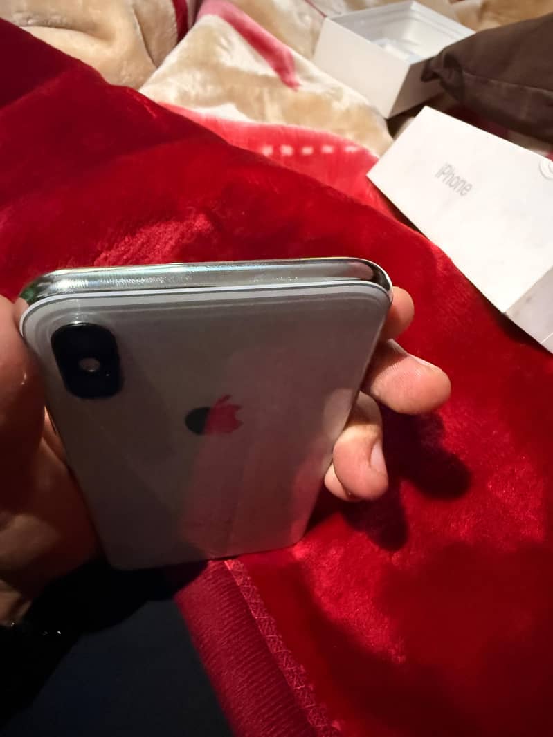 iPhone X  64GB PTA Approved

                                                            alt=