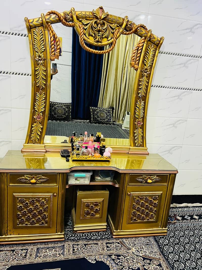 Bed Set/Wooden Bed/Luxury Bed/King Size Bed/Furniture

                                                            alt=