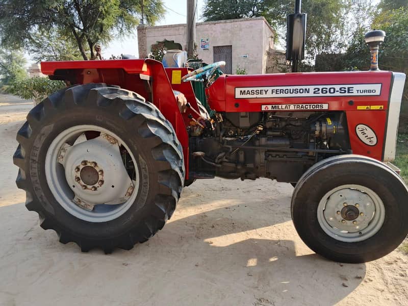 Masses Ferguson 260 Special Edition

                                                            alt=