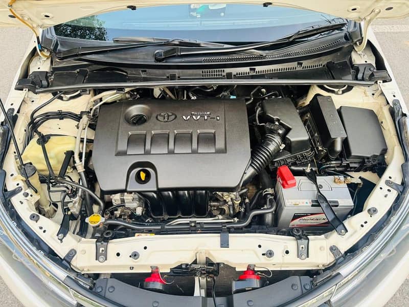 Toyota Corolla Altis 2017

                                                            alt=