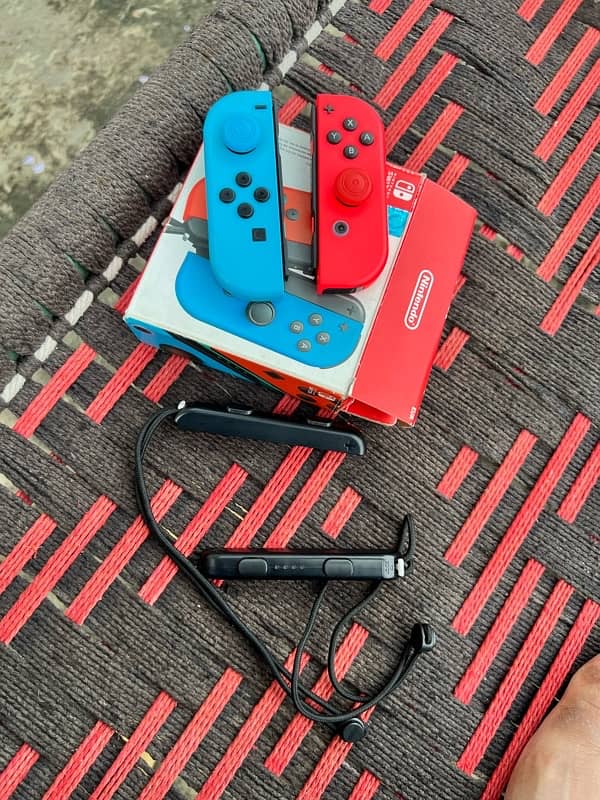 Nintendo Switch Original Joy-Con Controllers (Red & Blue) – For Sale

                                                            alt=