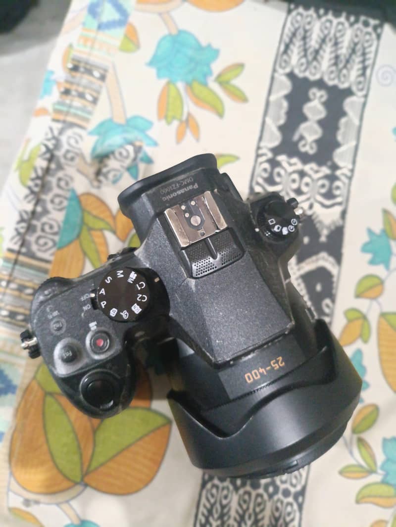 Lumix FZ -10000

                                                            alt=