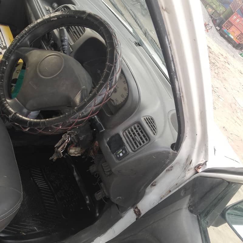 alto VXL power window power steering chill ac  btr coure santro mehran

                                                            alt=