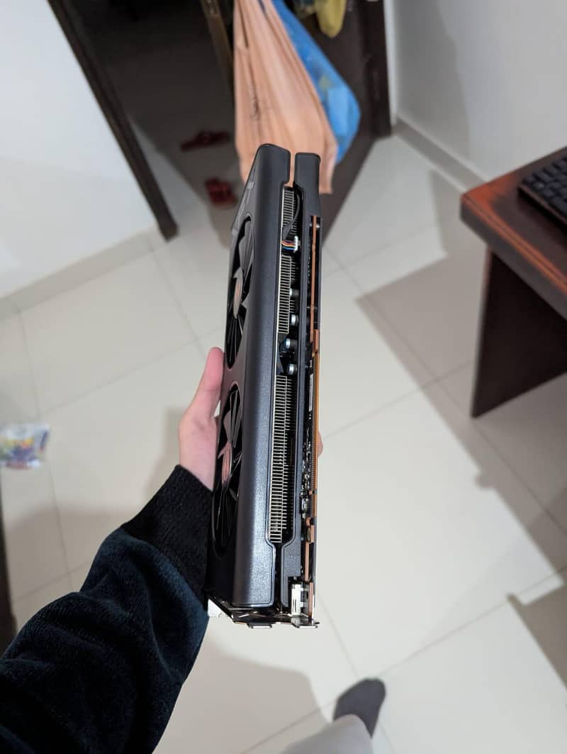 RX 5600xt

                                                            alt=