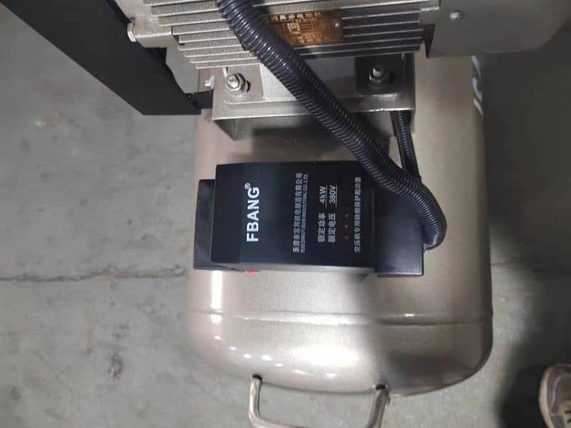 Oil free air compressor

                                                            alt=