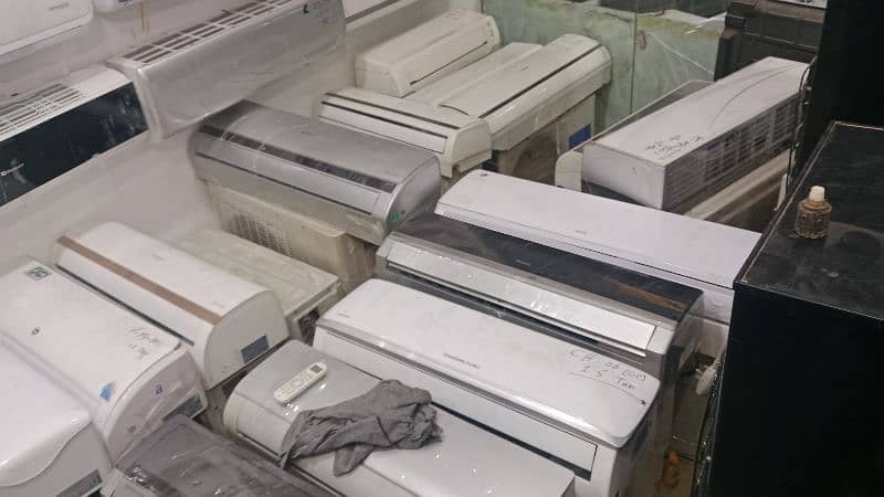 DC inverter split AC 1 ton 1.5 ton all brand available

                                                            alt=