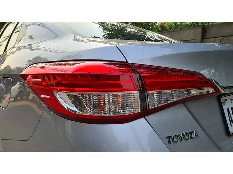 Toyata Yaris (tail) Back light Cover

                                                            alt=