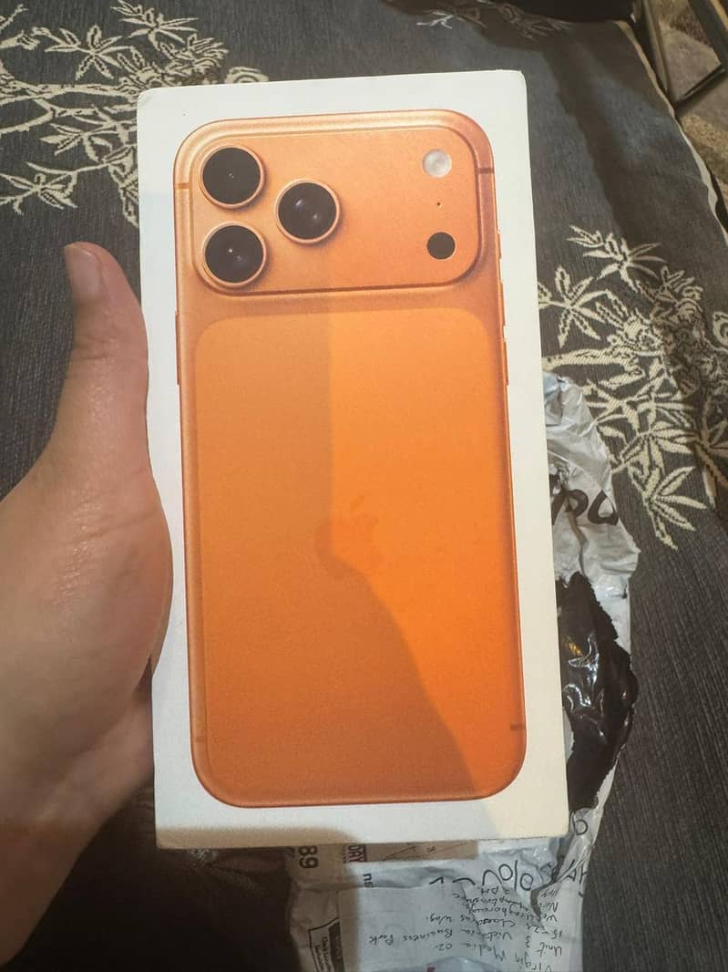 17 pro max box pack factory unlocked 512GB one esim one physical

                                                            alt=