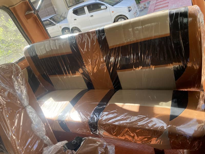 Suzuki Bolan Hiroof 2010

                                                            alt=