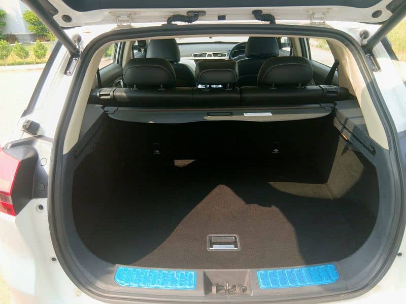 Proton X70 AWD  2021

                                                            alt=