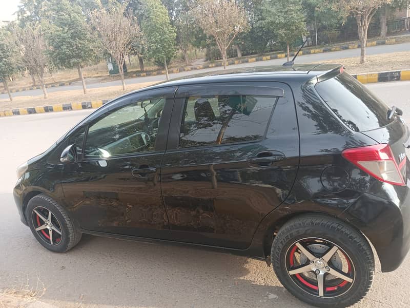 Toyota Vitz 2011

                                                            alt=