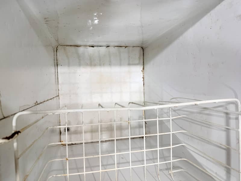 Fridge for Sale

                                                            alt=