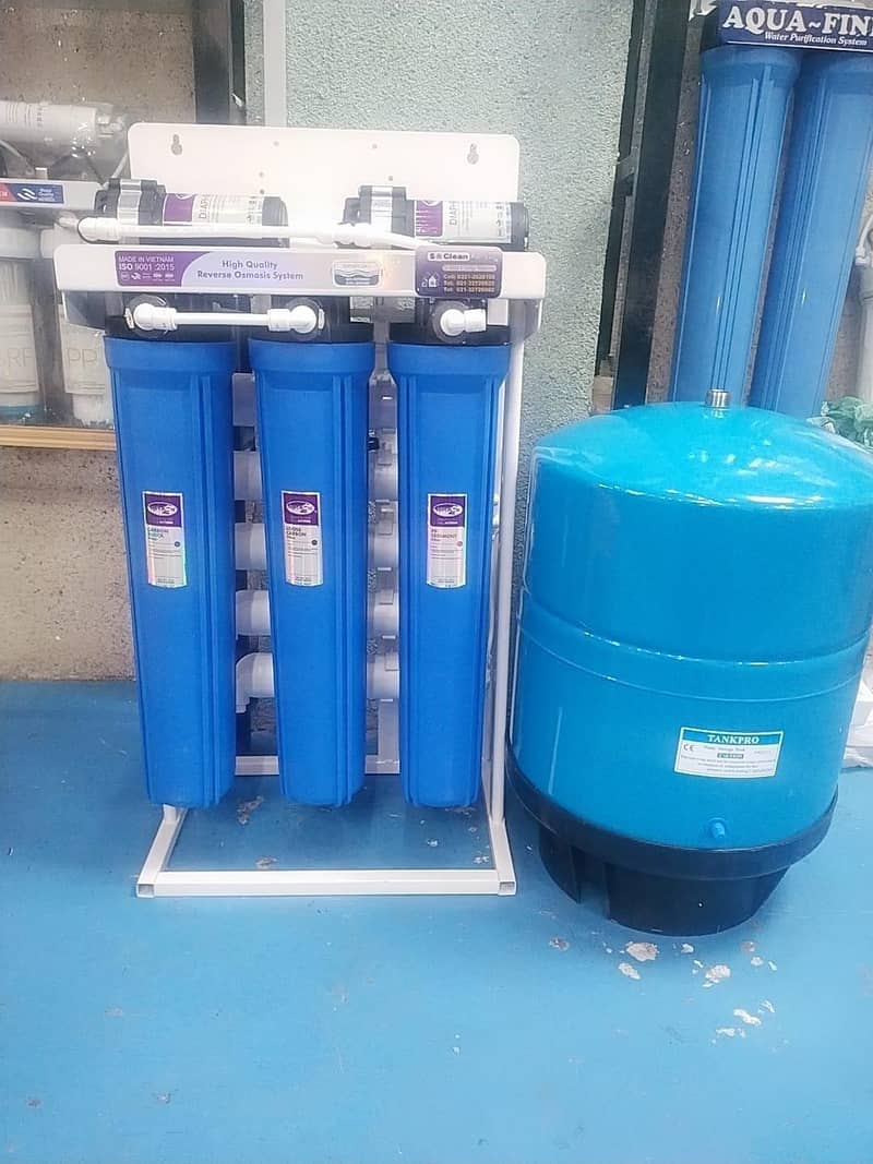 RO Plant / Water Filteration plant / Water filter / Filteration Plant

                                                            alt=