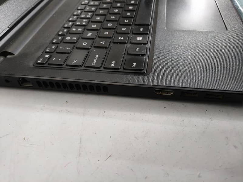 Dell Inspiron 3576 Core-i3 8th Gen 15.6″ Display

                                                            alt=