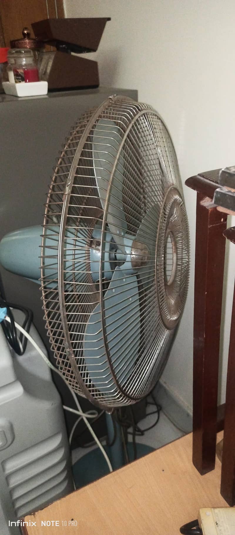 Asia  deluxe pedestal fan

                                                            alt=