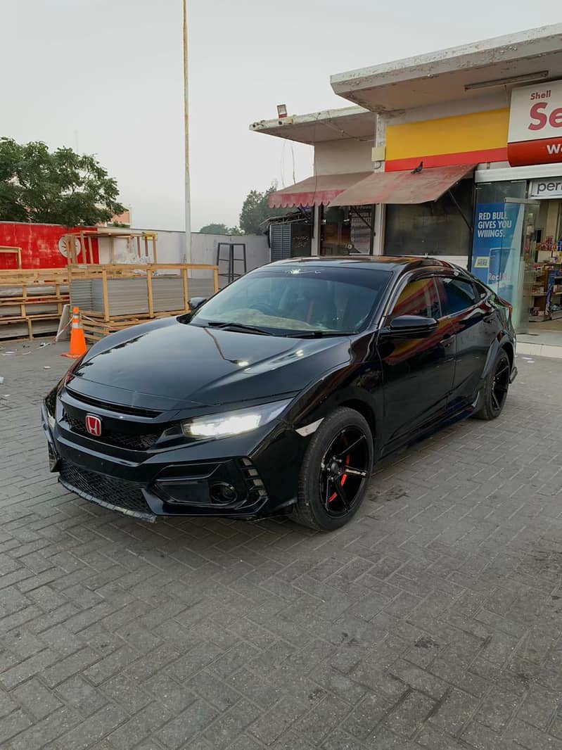 Honda Civic Oriel 1.8 I-VTEC CVT 2018

                                                            alt=