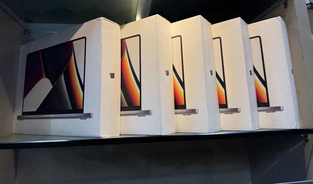 Apple Macbook Pro 2021 - 14" M1 Pro-16-512

                                                            alt=