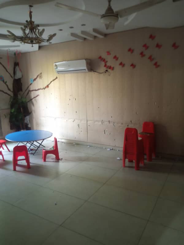 03211777676 1 canal house for rent Hafiz Kamran estate vision Madina town

                                                            alt=