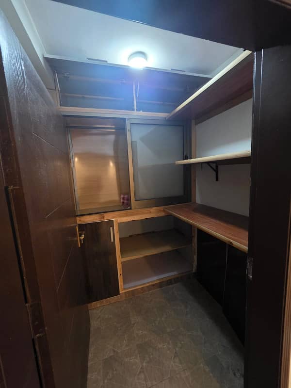 Renovated Apartment for Sale in Askari 14

                                                            alt=