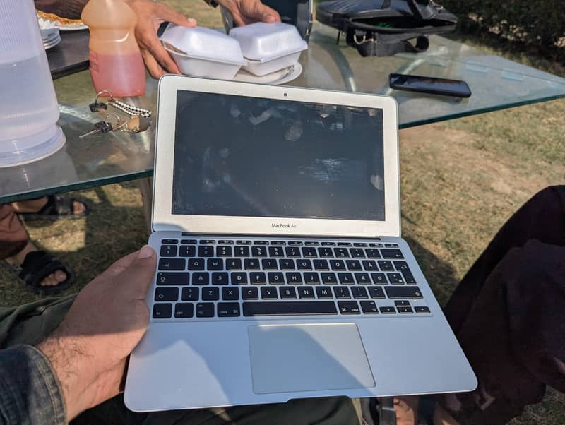 MACBOOK AIR 2013

                                                            alt=