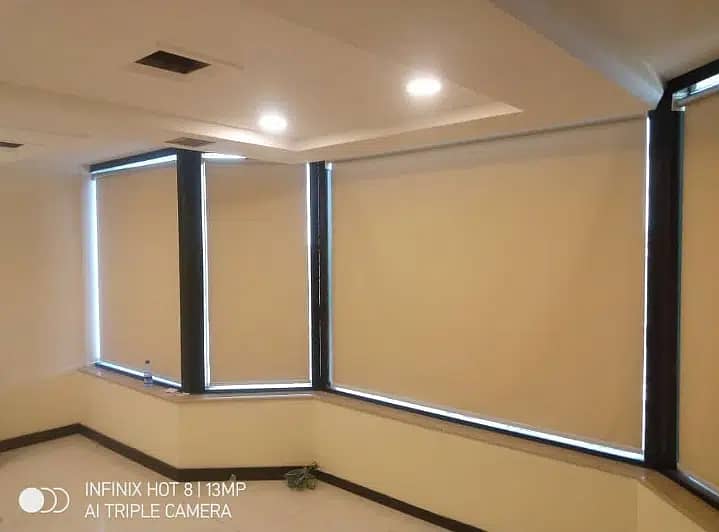 Roller, Zebra,Wood blind/Wallpaper/Wood floor/Pvc floor

                                                            alt=