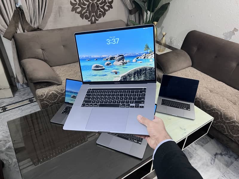 Macbook Pro 2019 - i9 - 16 inches

                                                            alt=