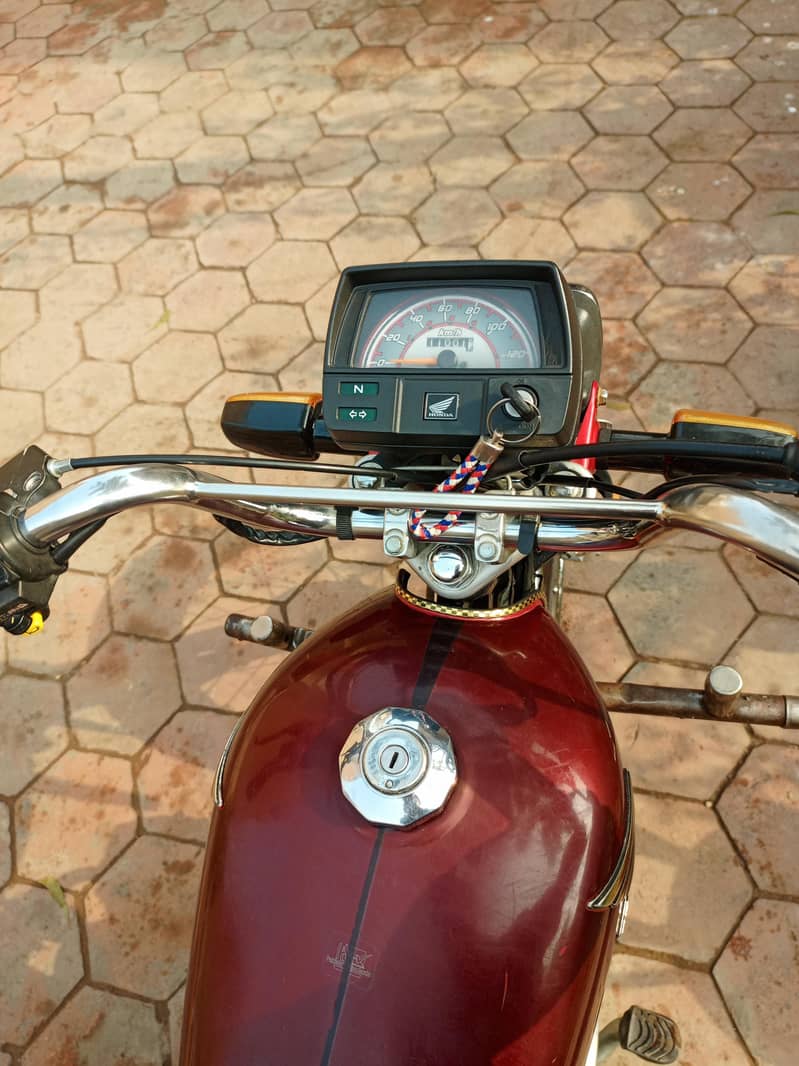 honda cd 70 23/24 model

                                                            alt=