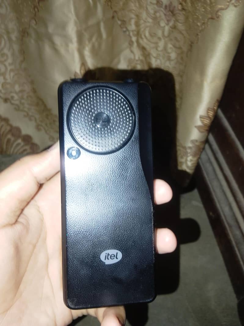 Itel muzik 400 pro best mobile for calling

                                                            alt=