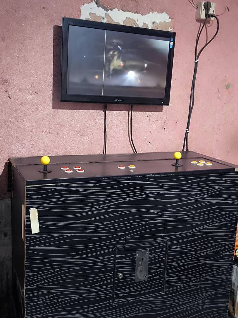 Gaming console

                                                            alt=