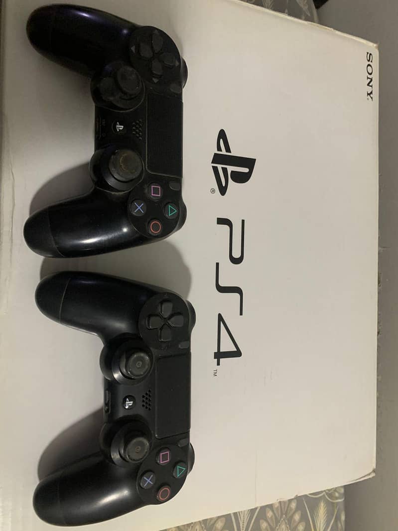 PS4 1TB Black for Sale | 2 Controllers | Excellent Condition

                                                            alt=
