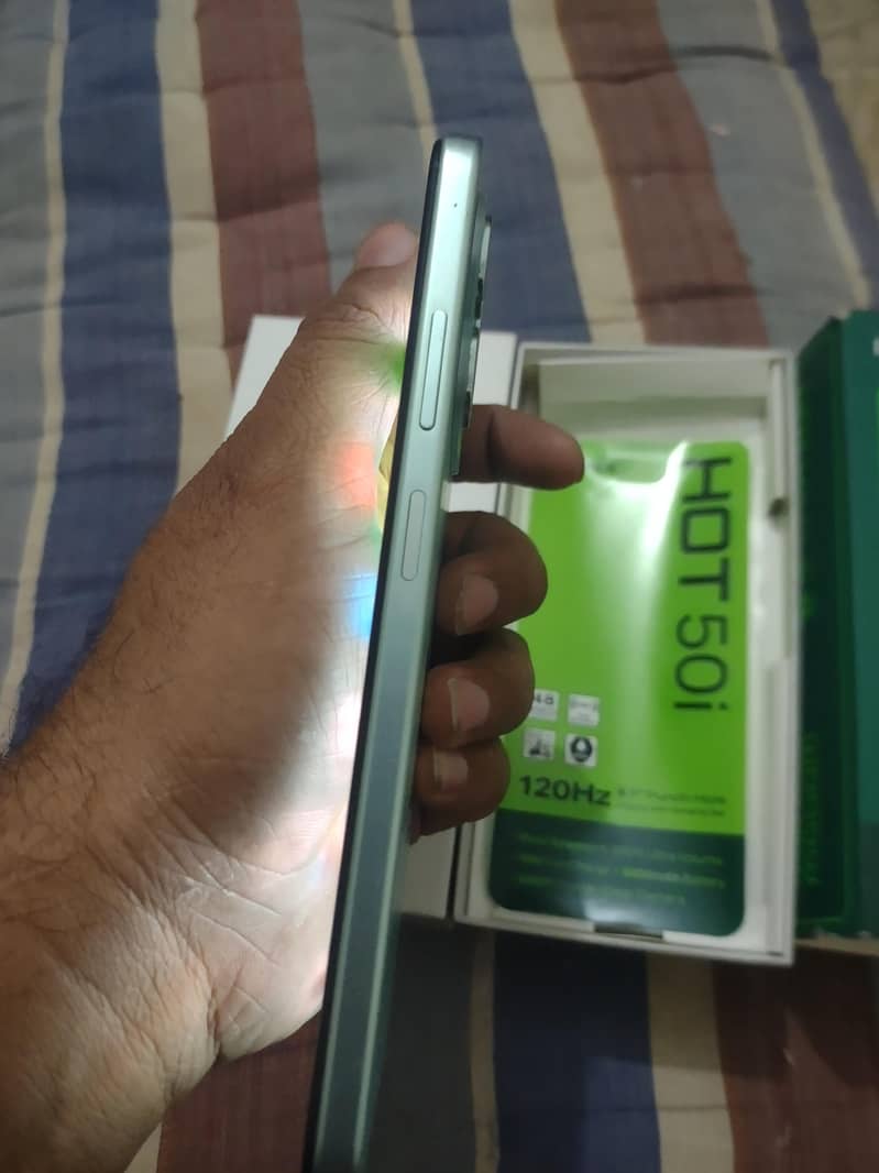 Infinix hot 50 I 6Gb 128Gb

                                                            alt=