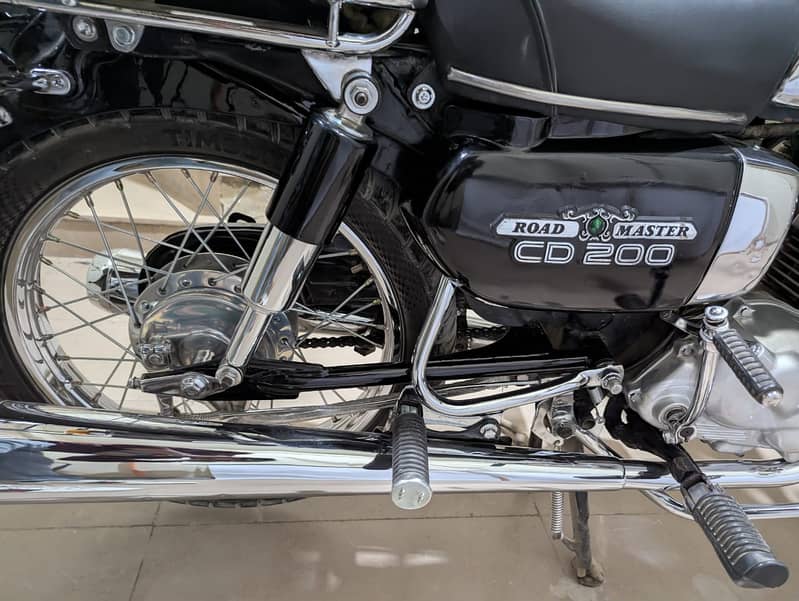 HONDA || CD 200 || ROAD MASTER || Model 1983

                                                            alt=