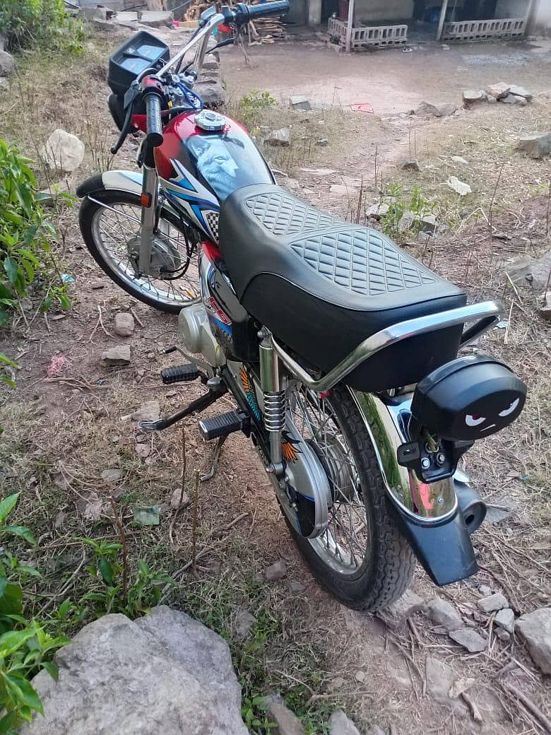 Honda CG 125 for sale

                                                            alt=