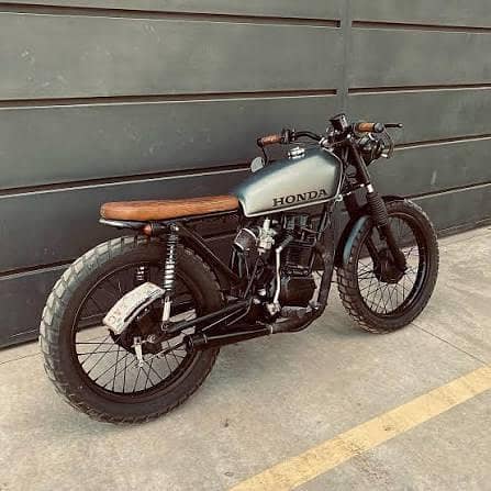 Cafe Racer modification falcon. Superstar 2009 Model.

                                                            alt=