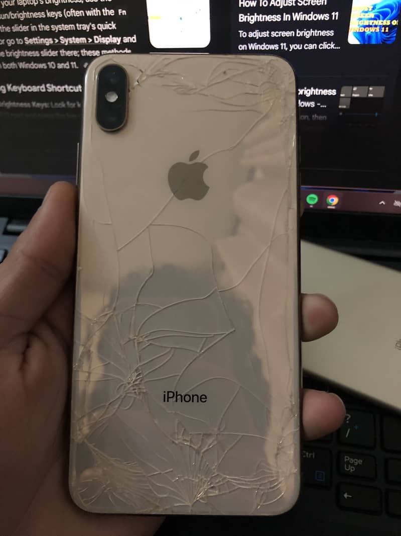 Exchange Possible only with Iphone

                                                            alt=