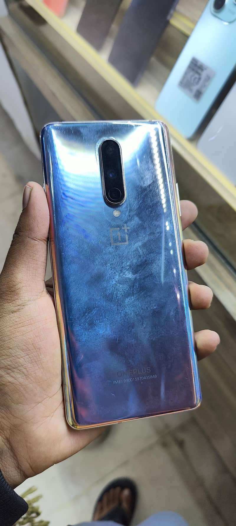 One plus 8  90/FPS PUBG king Non Pta 8/128  All ok

                                                            alt=