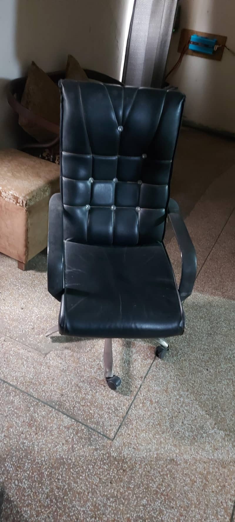 Office Chair

                                                            alt=