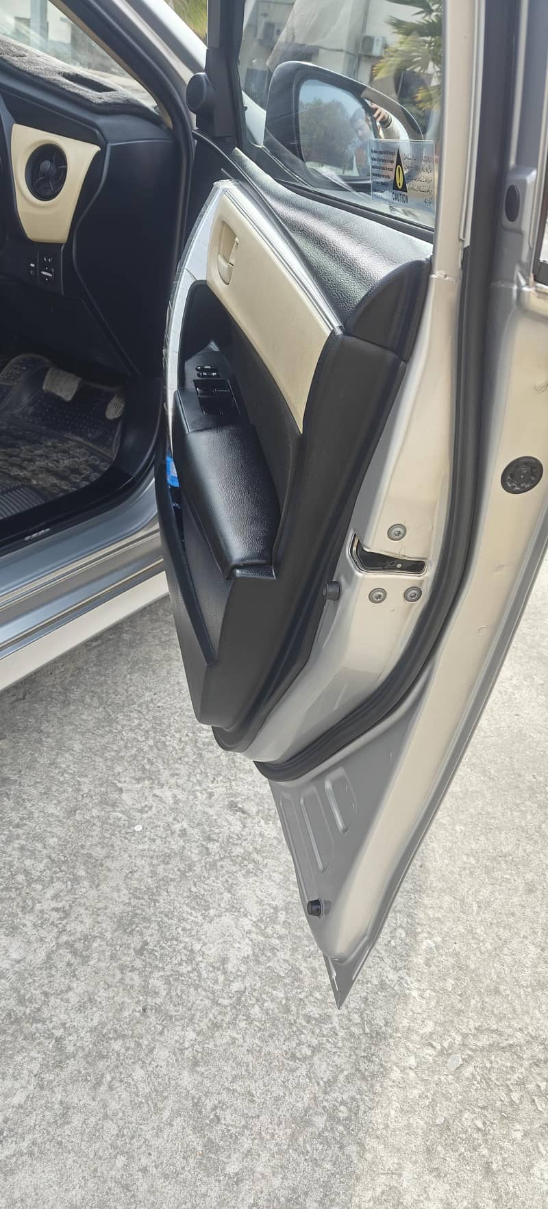 Toyota Corolla Altis 1.6 CVTi 2022

                                                            alt=