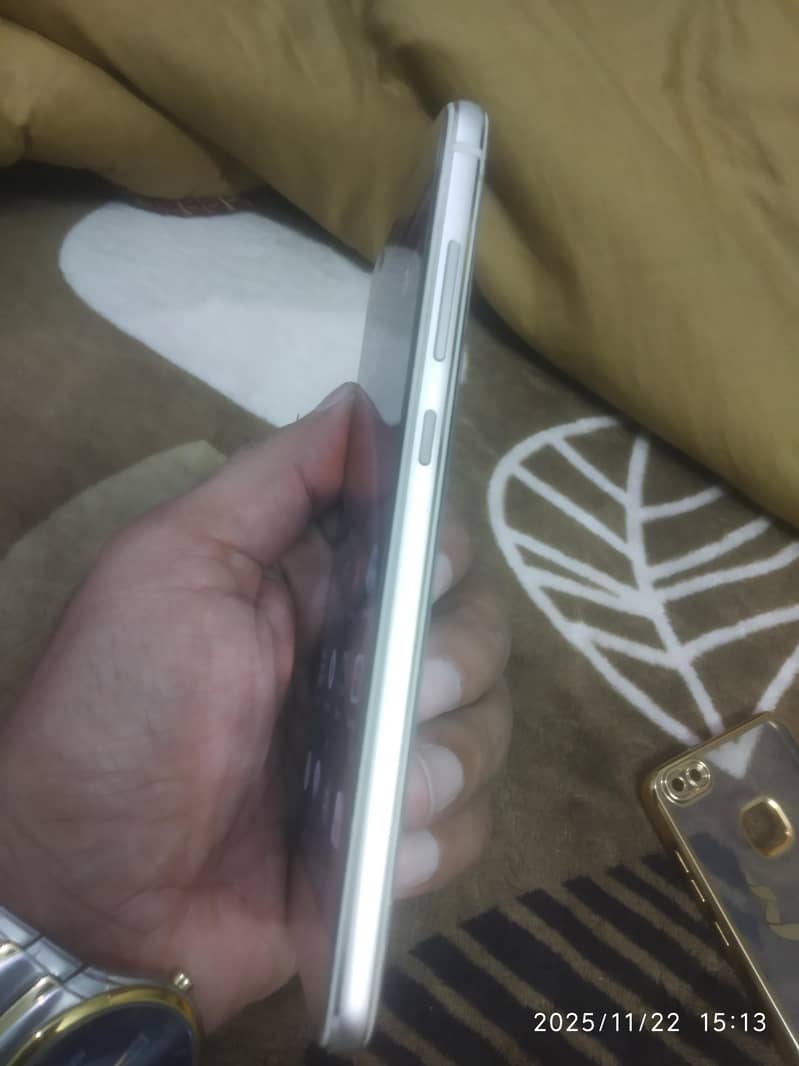 Huawei P10 Lite 4gb 64gb

                                                            alt=