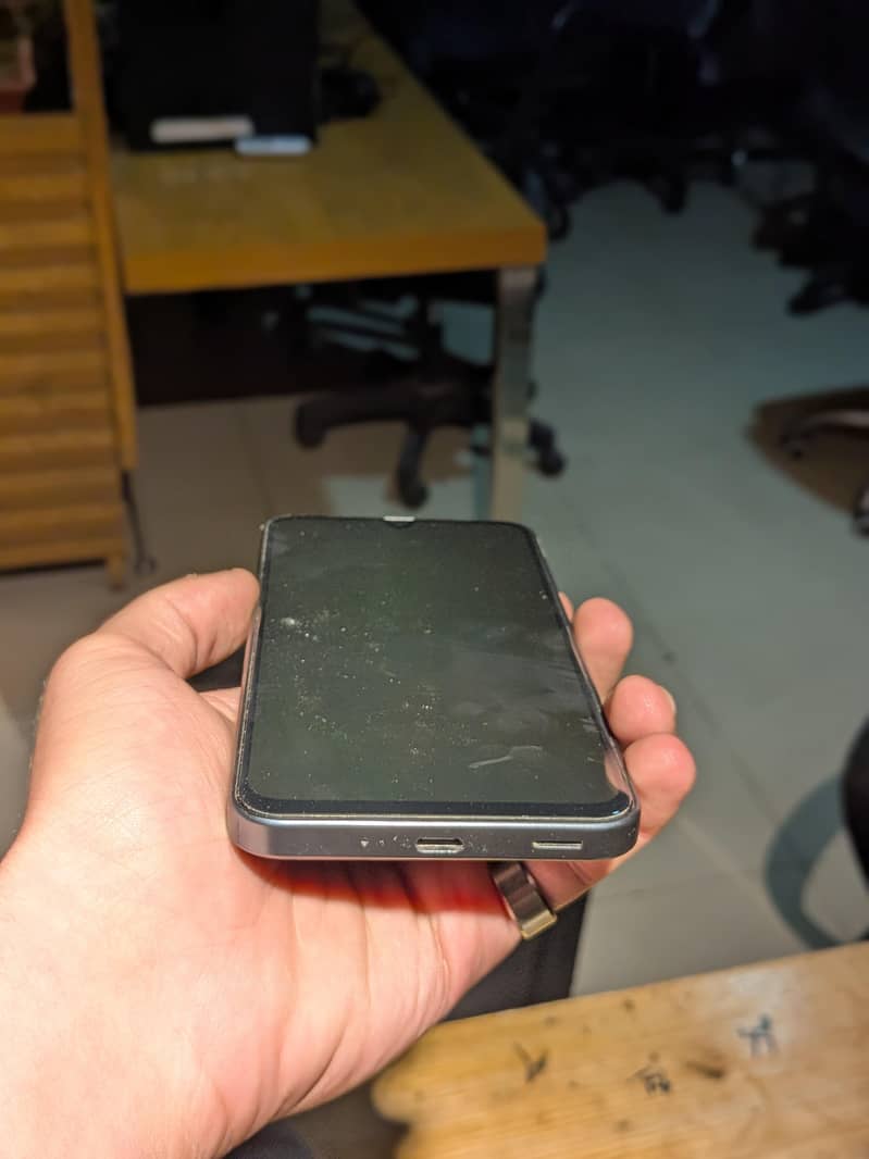 Samsung A16

                                                            alt=