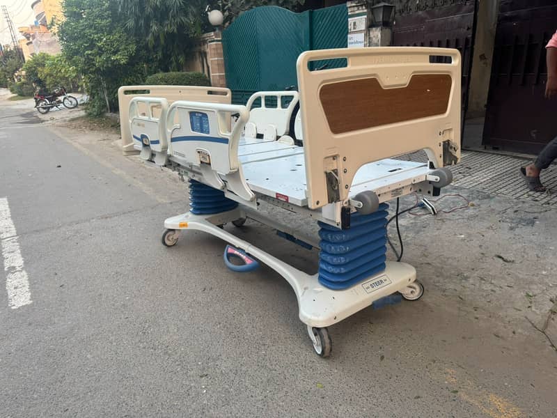 Patient beds / Stretcher /Imported  patient beds In Lahore

                                                            alt=