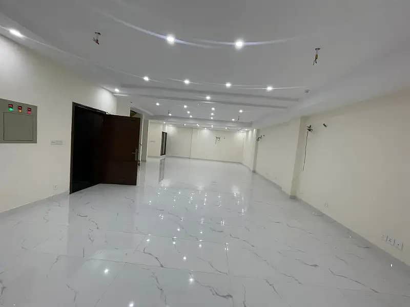 1 Kanal Brand New Ready Building Shop

                                                            alt=