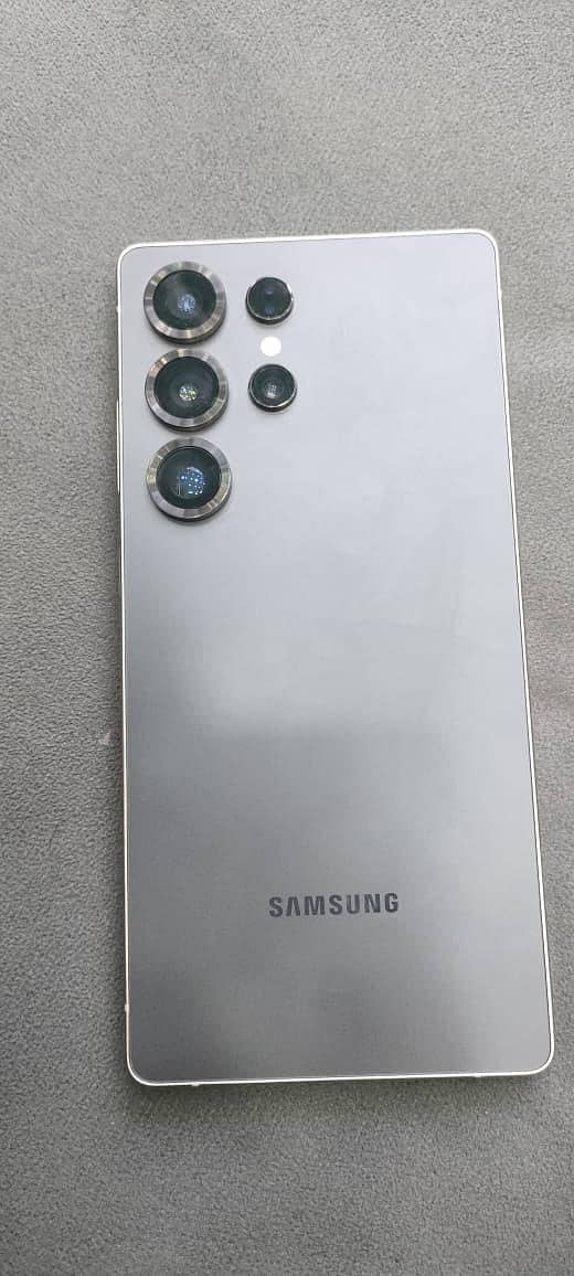 Samsung Galaxy s25 ultra

                                                            alt=