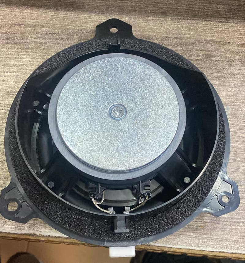 Car speakers  Honda front door and back original

                                                            alt=