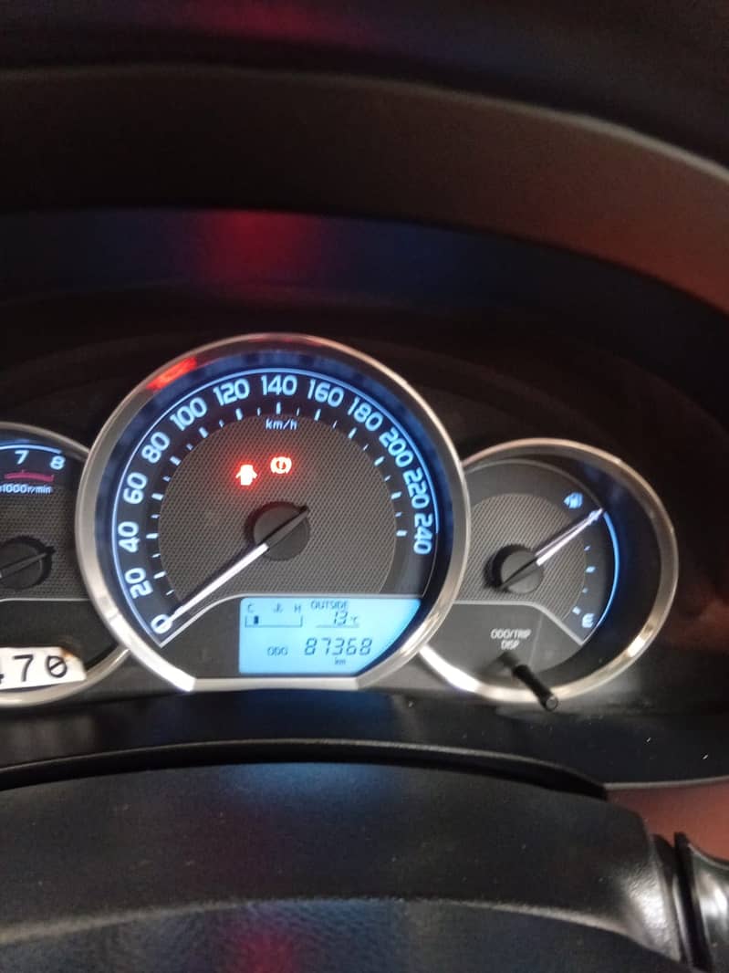 Toyota Corolla GLi 1.3 VVTi 2015

                                                            alt=