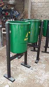 Dust Bins

                                                            alt=