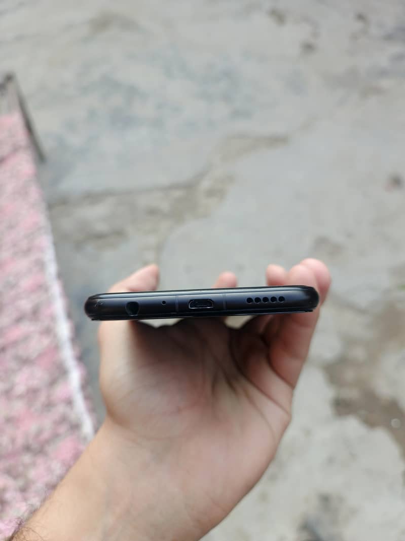 Huawei honor 8X

                                                            alt=