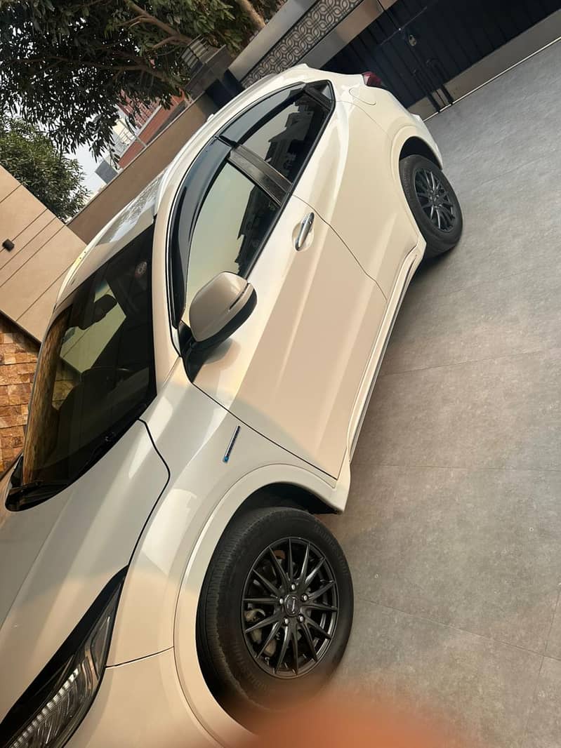 Honda Vezel Hybrid Z Sensing

                                                            alt=