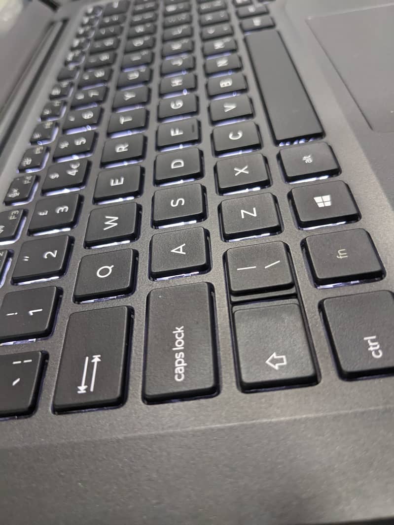 Dell Latitude 7400 i5 8th Gen 8GB RAM 256GB SSD Thin Bezzel's Laptop!

                                                            alt=